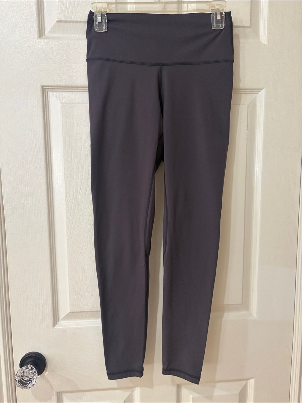 Everyday High-Rise Leggings in Dark Charcoal